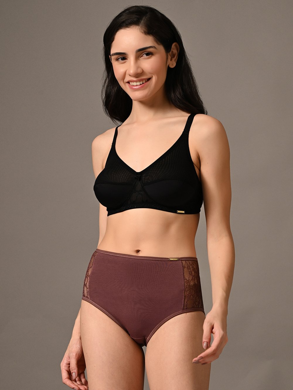 Sophie Wireless Full-Cup Bra