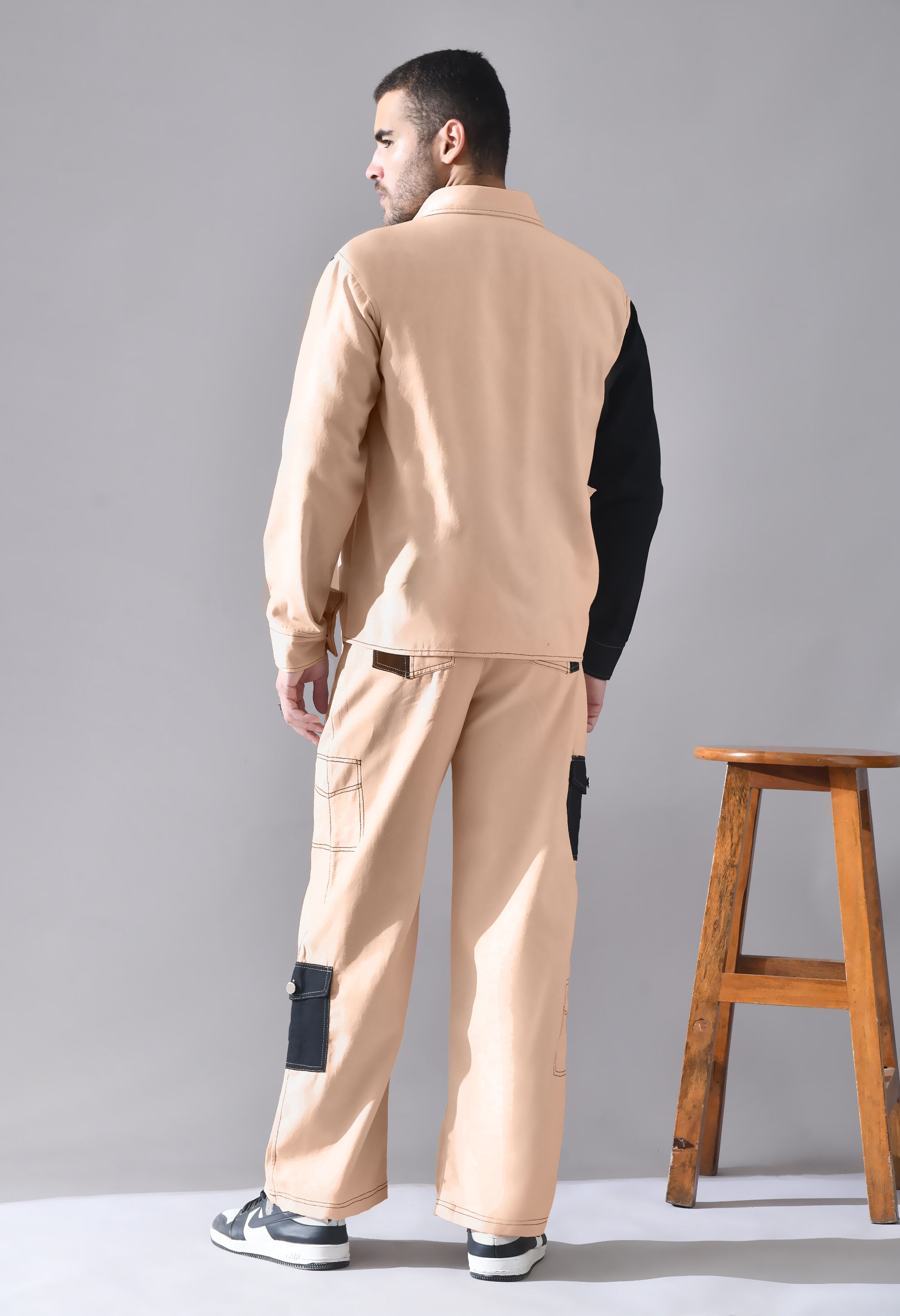 Unisex Wide-Leg Cargo Pants with Utility Pockets | Modern Streetwear Trousers