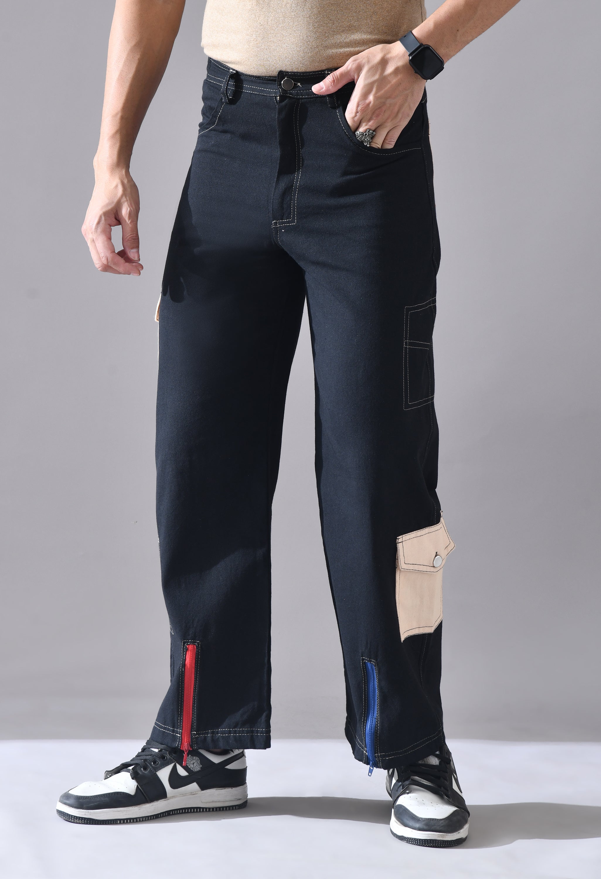 Unisex Wide-Leg Cargo Pants with Utility Pockets | Modern Streetwear Trousers