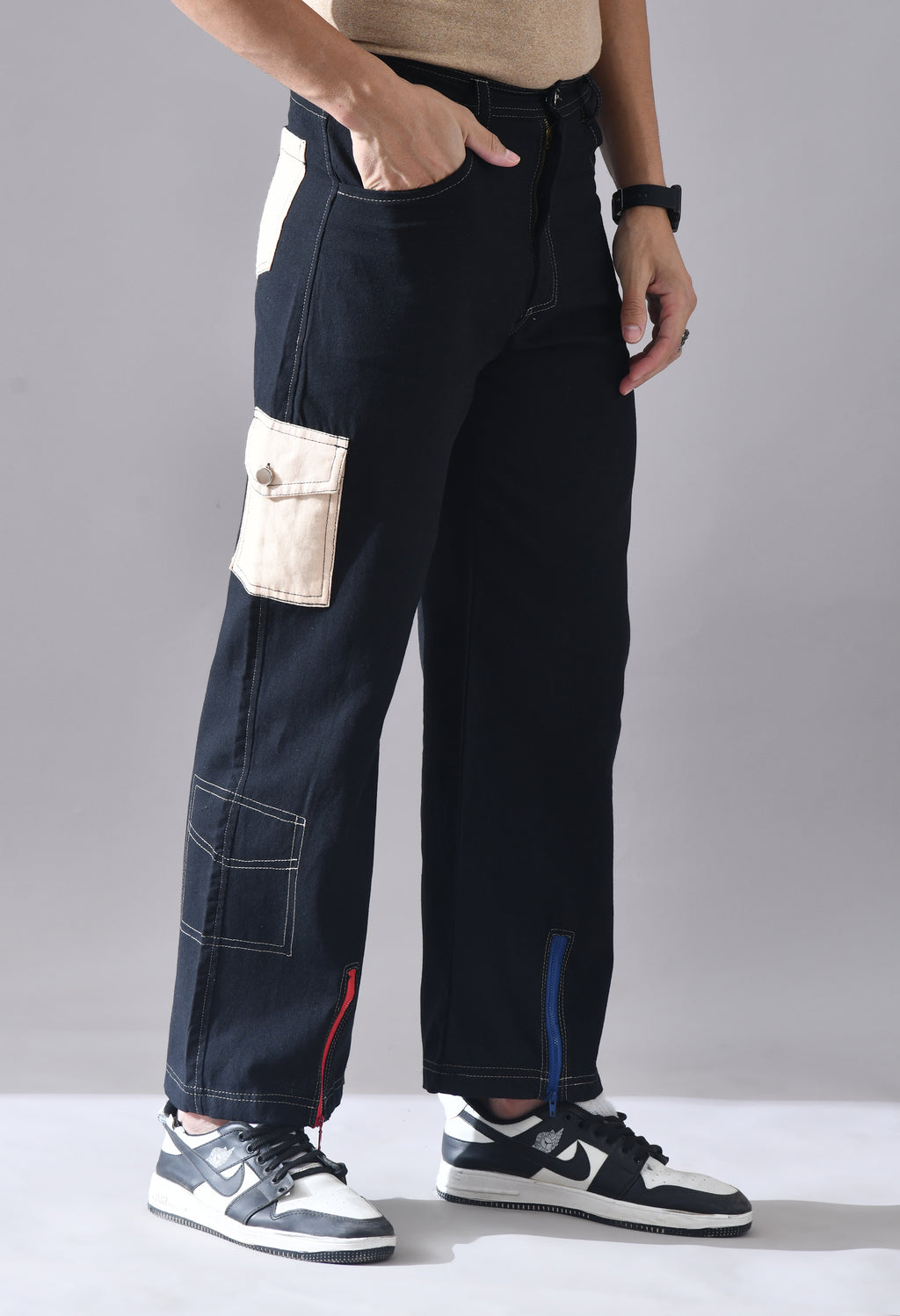 Unisex Wide-Leg Cargo Pants with Utility Pockets | Modern Streetwear Trousers